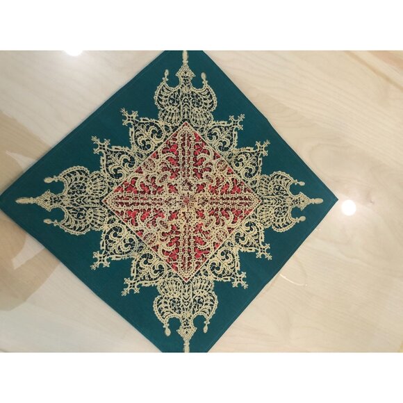 Set of 4 Festive Holiday Cloth Napkins in Green, Red and Gold. Moroccan Persian - Picture 1 of 6